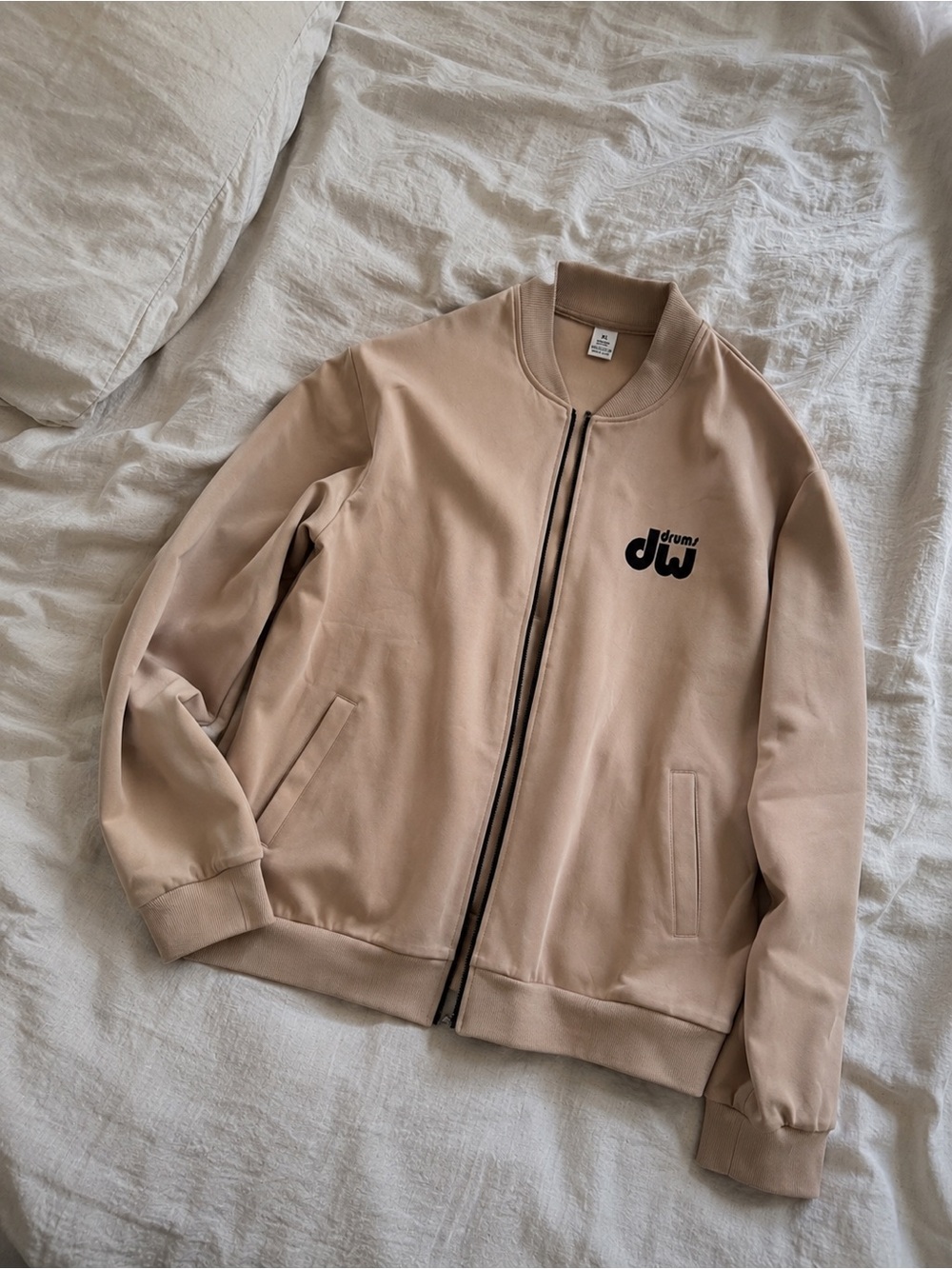 🌼 3/$15 SALE Drum Logo Beige Bomber Jacket - Men's